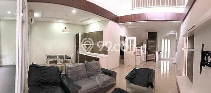 Rumah Mewah LB 300m2 Siap Pakai Desain Elegan di Duta Pakuan, Bogor Rumah Mewah LB 300m2 Siap Pakai Desain Elegan di Duta Pakuan, Bogor