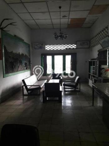 Rumah Mewah LB 500m2 Siap Huni Desain Elegan di Pabaton, Bogor Rumah Mewah LB 500m2 Siap Huni Desain Elegan di Pabaton, Bogor