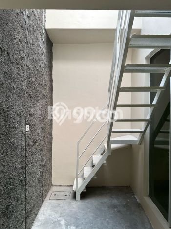 Jual Rumah Favorit Siap Huni LB 94m2 di Colomadu, Solo Jual Rumah Favorit Siap Huni LB 94m2 di Colomadu, Solo