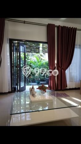Hunian Cantik Modern Lb 200m2 di Manahan, Solo Hunian Cantik Modern Lb 200m2 di Manahan, Solo