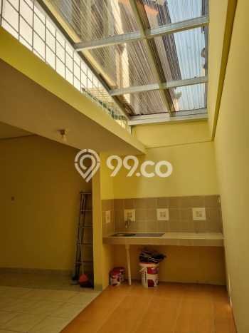 Rumah 3 KT 2 KM di Area Bintaro, Tangerang Selatan Rumah 3 KT 2 KM di Area Bintaro, Tangerang Selatan