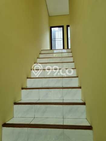 Rumah 3 KT 2 KM di Area Bintaro, Tangerang Selatan Rumah 3 KT 2 KM di Area Bintaro, Tangerang Selatan