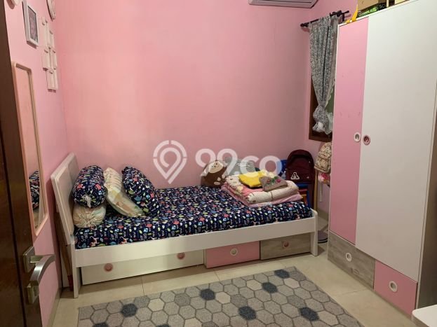 Hunian Cantik Modern Lb 150m2 di Ciputat, Tangerang Selatan Hunian Cantik Modern Lb 150m2 di Ciputat, Tangerang Selatan