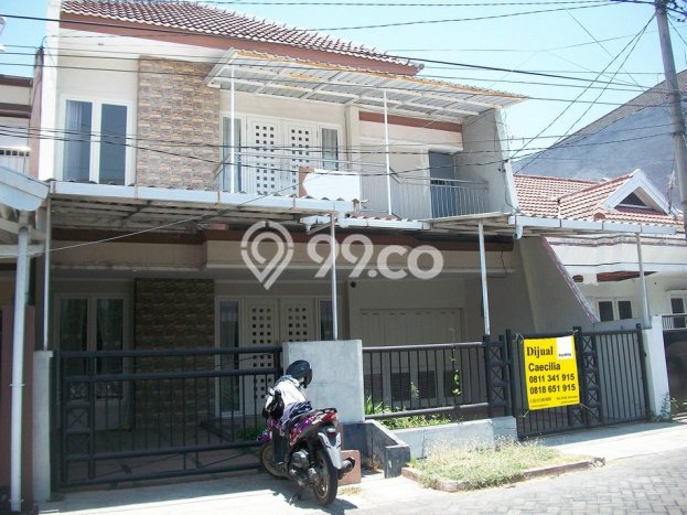 Kesempatan Emas Memiliki Rumah 5 KT 4 KM di Pusat Kota Manyar, Surabaya Kesempatan Emas Memiliki Rumah 5 KT 4 KM di Pusat Kota Manyar, Surabaya
