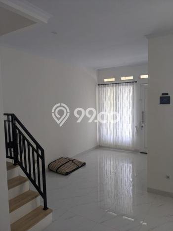 Rumah Nyaman area Ciracas, Jakarta Timur, LT 61m² Bangunan 87m² Rumah Nyaman area Ciracas, Jakarta Timur, LT 61m² Bangunan 87m²