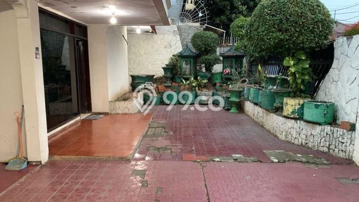 Rumah Luxury Modern Tanpa Renovasi di Gudang Peluru Jakarta Selatan Rumah Luxury Modern Tanpa Renovasi di Gudang Peluru Jakarta Selatan