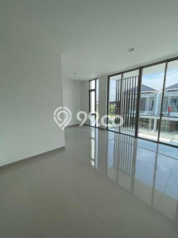 Disewakan! Rumah 3 Kamar Tidur &
3 Kamar Mandi di Pantai Indah Kapuk, Jakarta Utara Disewakan! Rumah 3 Kamar Tidur &
3 Kamar Mandi di Pantai Indah Kapuk, Jakarta Utara