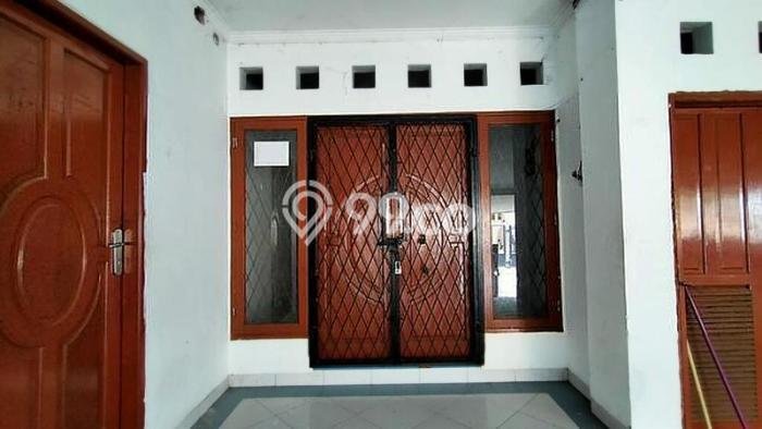 Rumah Eksklusif Siap Huni LT 481m2 di Kebon Jeruk, Jakarta Barat Rumah Eksklusif Siap Huni LT 481m2 di Kebon Jeruk, Jakarta Barat