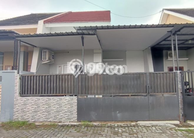 Dijual Rumah 2 Kamar Lokasi Ideal Bagus dan Strategis di Baki Dijual Rumah 2 Kamar Lokasi Ideal Bagus dan Strategis di Baki