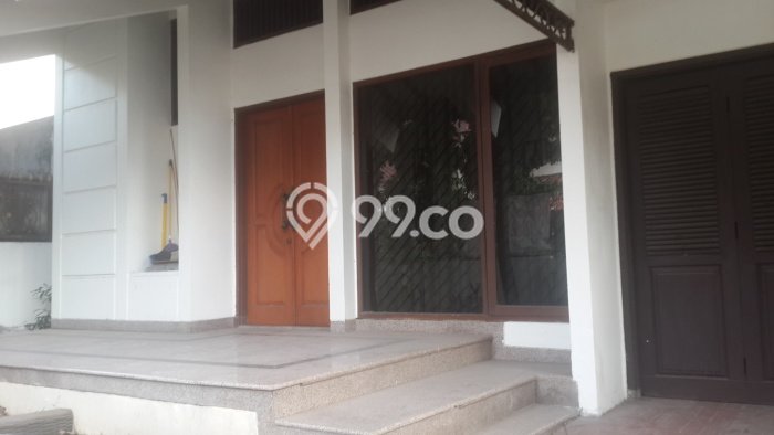 Ready to Use! Premium House LT 250m2 Desain Elegan di Lebak Bulus Ready to Use! Premium House LT 250m2 Desain Elegan di Lebak Bulus