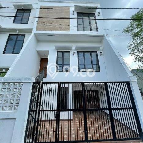 Rumah Strategis area Kalibata, Dekat Kalibata, Jakarta Selatan, Jakarta Selatan - LT 87m² Rumah Strategis area Kalibata, Dekat Kalibata, Jakarta Selatan, Jakarta Selatan - LT 87m²