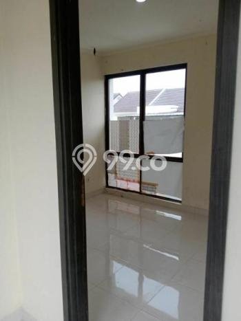 Rumah Luas Asri 3 KT Siap Pakai di Graha Raya Tangerang Rumah Luas Asri 3 KT Siap Pakai di Graha Raya Tangerang