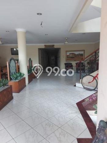 Rumah Elit LB 900m2 Siap Pakai Desain Elegan di Pejaten, Jakarta Selatan Rumah Elit LB 900m2 Siap Pakai Desain Elegan di Pejaten, Jakarta Selatan