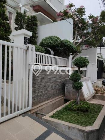 Rumah Luxury Modern Tanpa Renovasi di Sunter Jakarta Utara Rumah Luxury Modern Tanpa Renovasi di Sunter Jakarta Utara