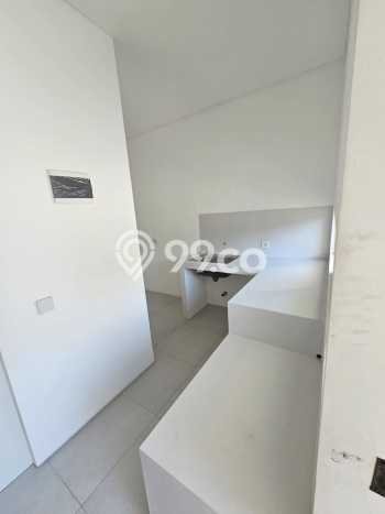Jual Rumah Strategis Bagus Punya 4 KT di Wonocolo Surabaya SHM Jual Rumah Strategis Bagus Punya 4 KT di Wonocolo Surabaya SHM