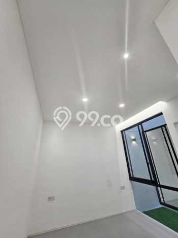 Jual Rumah Strategis Bagus Punya 4 KT di Wonocolo Surabaya SHM Jual Rumah Strategis Bagus Punya 4 KT di Wonocolo Surabaya SHM