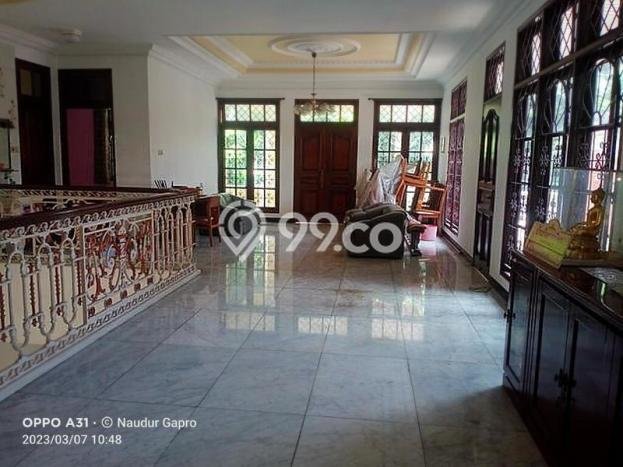 KESEMPATAN EMAS! Rumah di Kebayoran Baru, Jakarta Selatan, Luas 393m² Bangunan 400m² KESEMPATAN EMAS! Rumah di Kebayoran Baru, Jakarta Selatan, Luas 393m² Bangunan 400m²