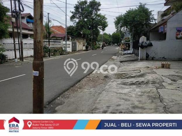 Ready to Use! Luxury House LT 300m2 Desain Elegan di Rawamangun Ready to Use! Luxury House LT 300m2 Desain Elegan di Rawamangun