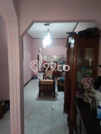 For Sale Hunian Rumah Terawat 4 Kamar di Pondok Kelapa, Jakarta Timur For Sale Hunian Rumah Terawat 4 Kamar di Pondok Kelapa, Jakarta Timur