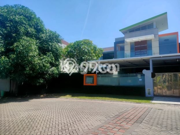 Jual Segera Rumah 3 KT 3 KM di Citraland, Surabaya Jual Segera Rumah 3 KT 3 KM di Citraland, Surabaya