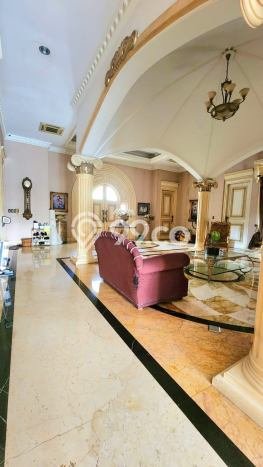 Rumah Elit LB 1200m2 Siap Pakai Desain Elegan di Warung Buncit, Jakarta Selatan Rumah Elit LB 1200m2 Siap Pakai Desain Elegan di Warung Buncit, Jakarta Selatan