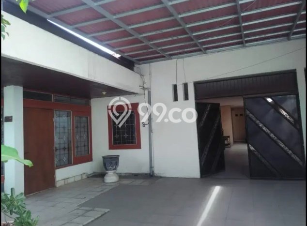 HARGA SPECIAL! Rumah Asri area Dukuh Kupang, Surabaya, LT 720m² LB 450m² BISA KPR! HARGA SPECIAL! Rumah Asri area Dukuh Kupang, Surabaya, LT 720m² LB 450m² BISA KPR!