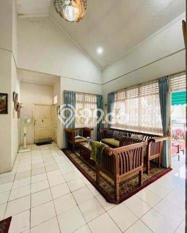 Hunian Mewah LB 300m2 Siap Huni Desain Elegan di Duren Tiga, Jakarta Selatan Hunian Mewah LB 300m2 Siap Huni Desain Elegan di Duren Tiga, Jakarta Selatan