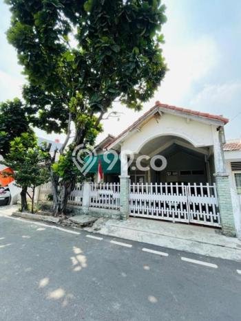 Hunian Mewah LB 300m2 Siap Huni Desain Elegan di Duren Tiga, Jakarta Selatan Hunian Mewah LB 300m2 Siap Huni Desain Elegan di Duren Tiga, Jakarta Selatan