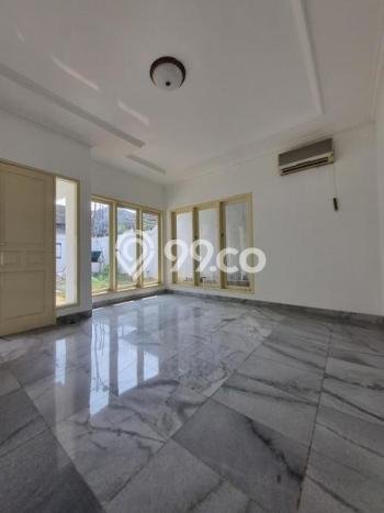 Rumah di Kemang, 4 KT, Lingkungan Berkembang Rumah di Kemang, 4 KT, Lingkungan Berkembang