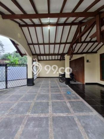 HOT DEAL! Rumah di Pasar Minggu, 6 KT, Area Strategis, Luas 350m² Bangunan 300m² HOT DEAL! Rumah di Pasar Minggu, 6 KT, Area Strategis, Luas 350m² Bangunan 300m²