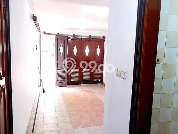 Rumah Mewah LB 290m2 Siap Huni Desain Elegan di Puri Indah, Jakarta Barat Rumah Mewah LB 290m2 Siap Huni Desain Elegan di Puri Indah, Jakarta Barat