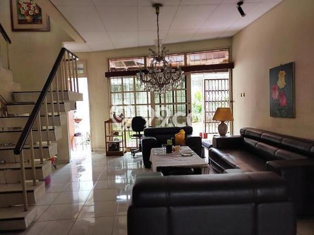 Rumah Dua Lantai Lokasi Tenang Dan Nyaman ,shm di Cirendeu Dijual Rumah Dua Lantai Lokasi Tenang Dan Nyaman ,shm di Cirendeu Dijual