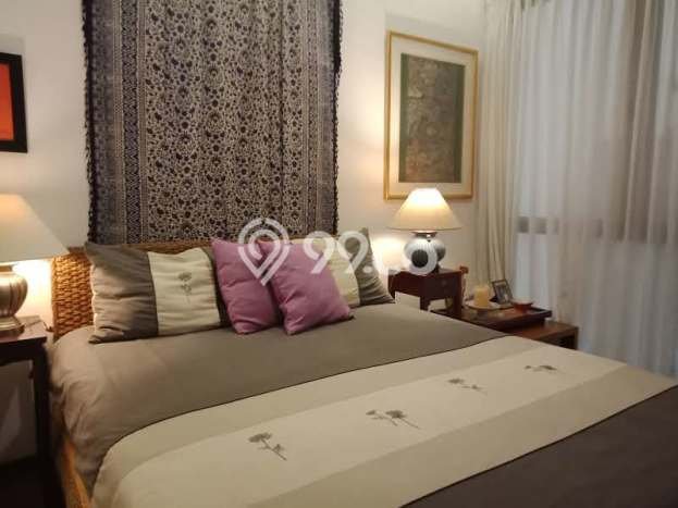 Rumah Elit Modern Siap Huni di Ciumbuleuit Bandung Rumah Elit Modern Siap Huni di Ciumbuleuit Bandung