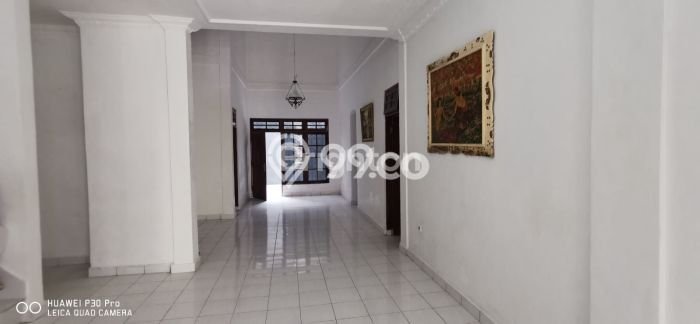 Rumah Area Strategis kawasan Denpasar Utara, Denpasar, Luas 200m² Bangunan 300m² Rumah Area Strategis kawasan Denpasar Utara, Denpasar, Luas 200m² Bangunan 300m²