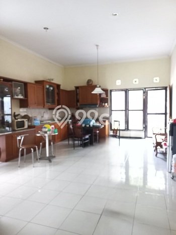 Ready to Use! Luxury House LT 360m2 Desain Modern di Purwodadi Ready to Use! Luxury House LT 360m2 Desain Modern di Purwodadi