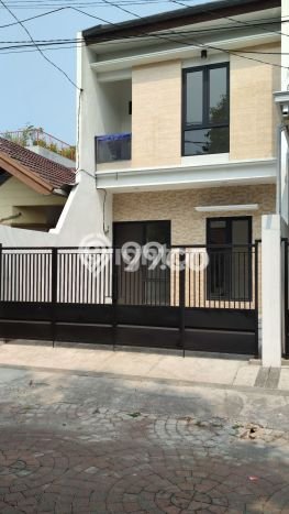 PROPERTI UNGGULAN! Rumah Premium di Rungkut, Luas 87m² LB 120m² PROPERTI UNGGULAN! Rumah Premium di Rungkut, Luas 87m² LB 120m²