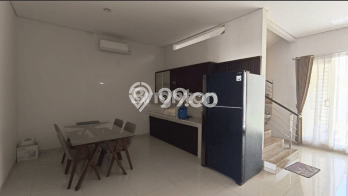 Rumah Area Strategis di , Surabaya, LT 175m2m² LB 180m2m² Rumah Area Strategis di , Surabaya, LT 175m2m² LB 180m2m²