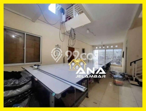 Dijual Rumah Mewah Megah Dengan View Cantik di Jelambar, Jakarta Barat Dijual Rumah Mewah Megah Dengan View Cantik di Jelambar, Jakarta Barat