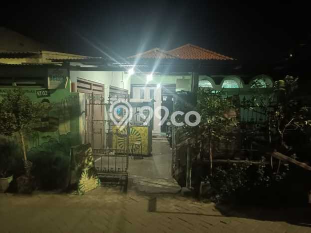Dijual Cepat Rumah Bagus Siap Huni LB 320m2 di Jambangan, Surabaya Dijual Cepat Rumah Bagus Siap Huni LB 320m2 di Jambangan, Surabaya