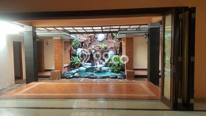 Rumah Elit Modern Tanpa Renovasi di Cibubur Bekasi Rumah Elit Modern Tanpa Renovasi di Cibubur Bekasi