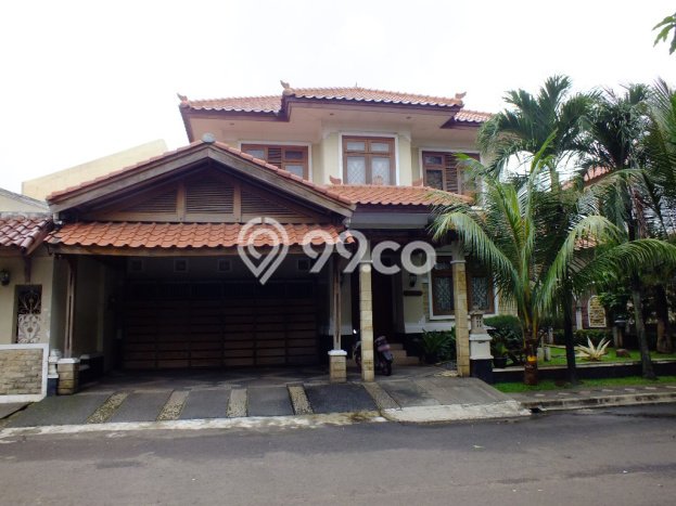Rumah Dengan Interior Klasik dan Mewah Dikawasan Graha Taman, Bintaro Rumah Dengan Interior Klasik dan Mewah Dikawasan Graha Taman, Bintaro