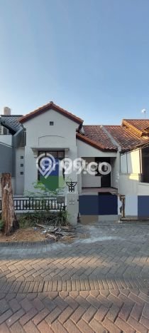 SIAP HUNI! Rumah Strategis di Citraland, LT 105m2m² Bangunan 80m2m² SIAP HUNI! Rumah Strategis di Citraland, LT 105m2m² Bangunan 80m2m²