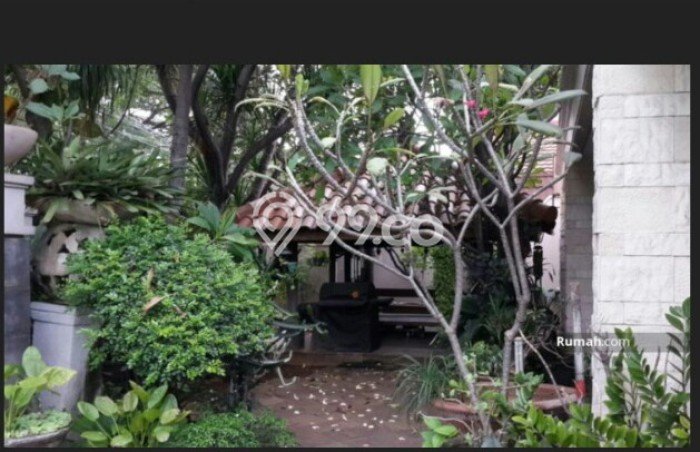 Rumah Mewah LB 450m2 Siap Pakai Desain Elegan di Kayu Putih, Jakarta Timur Rumah Mewah LB 450m2 Siap Pakai Desain Elegan di Kayu Putih, Jakarta Timur