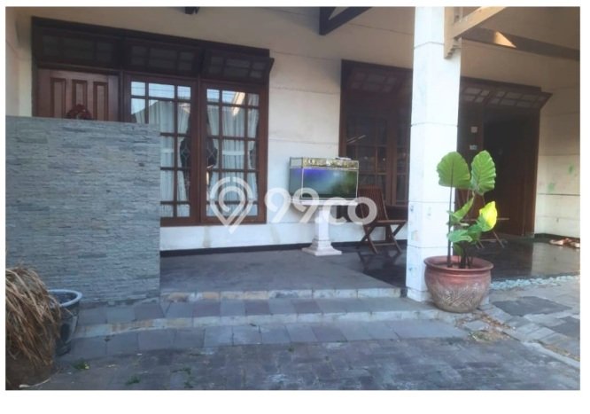 Dijual Rumah Elit Exclusive di Wonocolo, Surabaya Dijual Rumah Elit Exclusive di Wonocolo, Surabaya