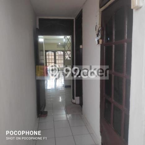 Rumah Elit Modern Siap Huni di Kedoya Selatan Jakarta Barat Rumah Elit Modern Siap Huni di Kedoya Selatan Jakarta Barat