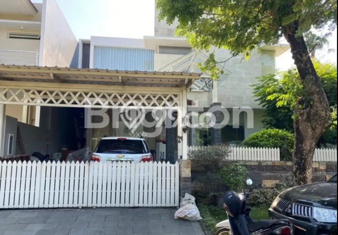 Dijual Hunian Mewah dengan Fasilitas Sekitar Lengkap di Wiyung, Surabaya Dijual Hunian Mewah dengan Fasilitas Sekitar Lengkap di Wiyung, Surabaya