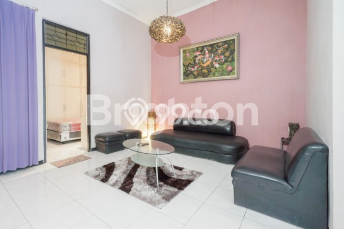 Hot Offer Hunian Mewah Ideal dan Luas di Wiyung, Surabaya Hot Offer Hunian Mewah Ideal dan Luas di Wiyung, Surabaya