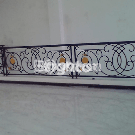 Hunian Eksklusif Siap Huni LT 438m2 di Dukuh Pakis, Surabaya Hunian Eksklusif Siap Huni LT 438m2 di Dukuh Pakis, Surabaya