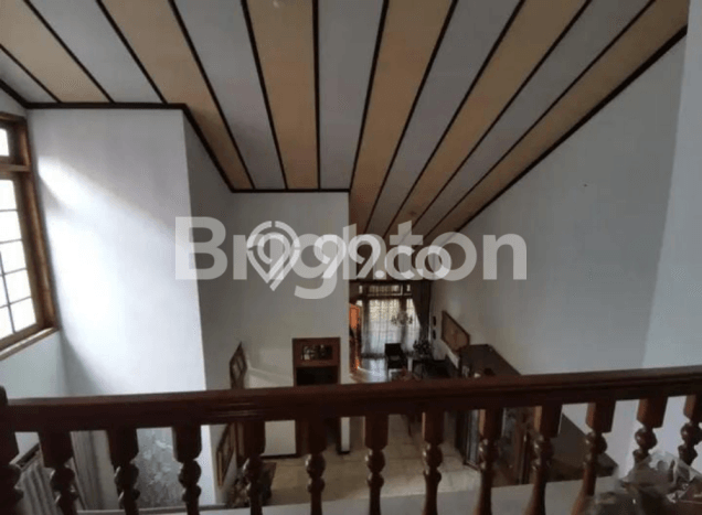 Dijual Rumah Premium dengan Fasilitas Sekitar Lengkap di Gayungan, Surabaya Dijual Rumah Premium dengan Fasilitas Sekitar Lengkap di Gayungan, Surabaya
