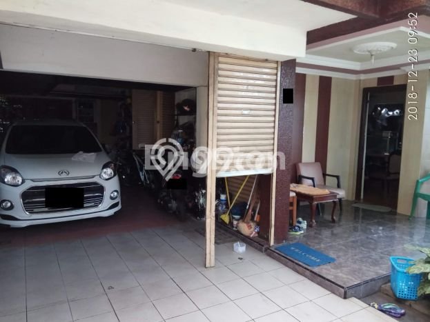 Siap Huni Hunian Elit 5 Kamar di Dukuh Pakis Dekat ke Mana Pun Siap Huni Hunian Elit 5 Kamar di Dukuh Pakis Dekat ke Mana Pun